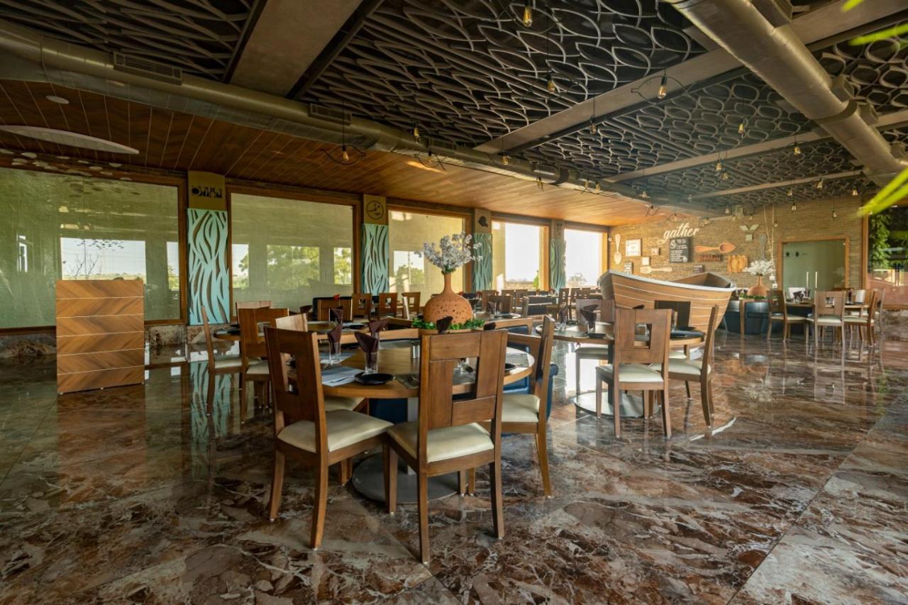 The Heaven Water Park And Resort & Restaurant Virpur Exteriör bild